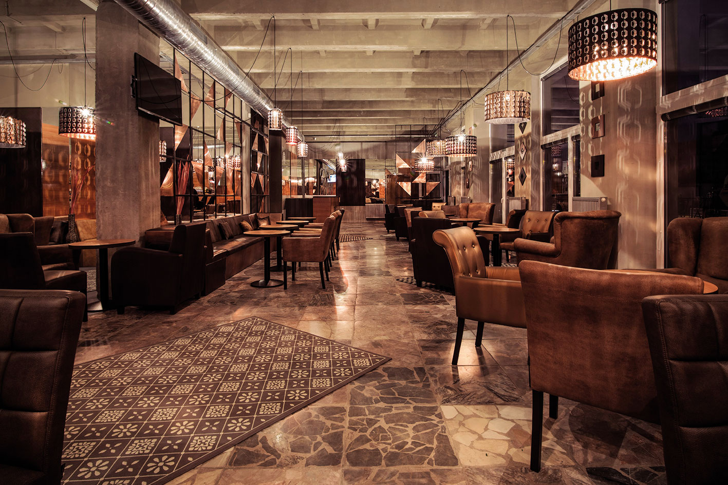 Návrh interiéru Remix Club Caffé & Bar v Piešťanoch, 2015; dizajn: Michal Staško.