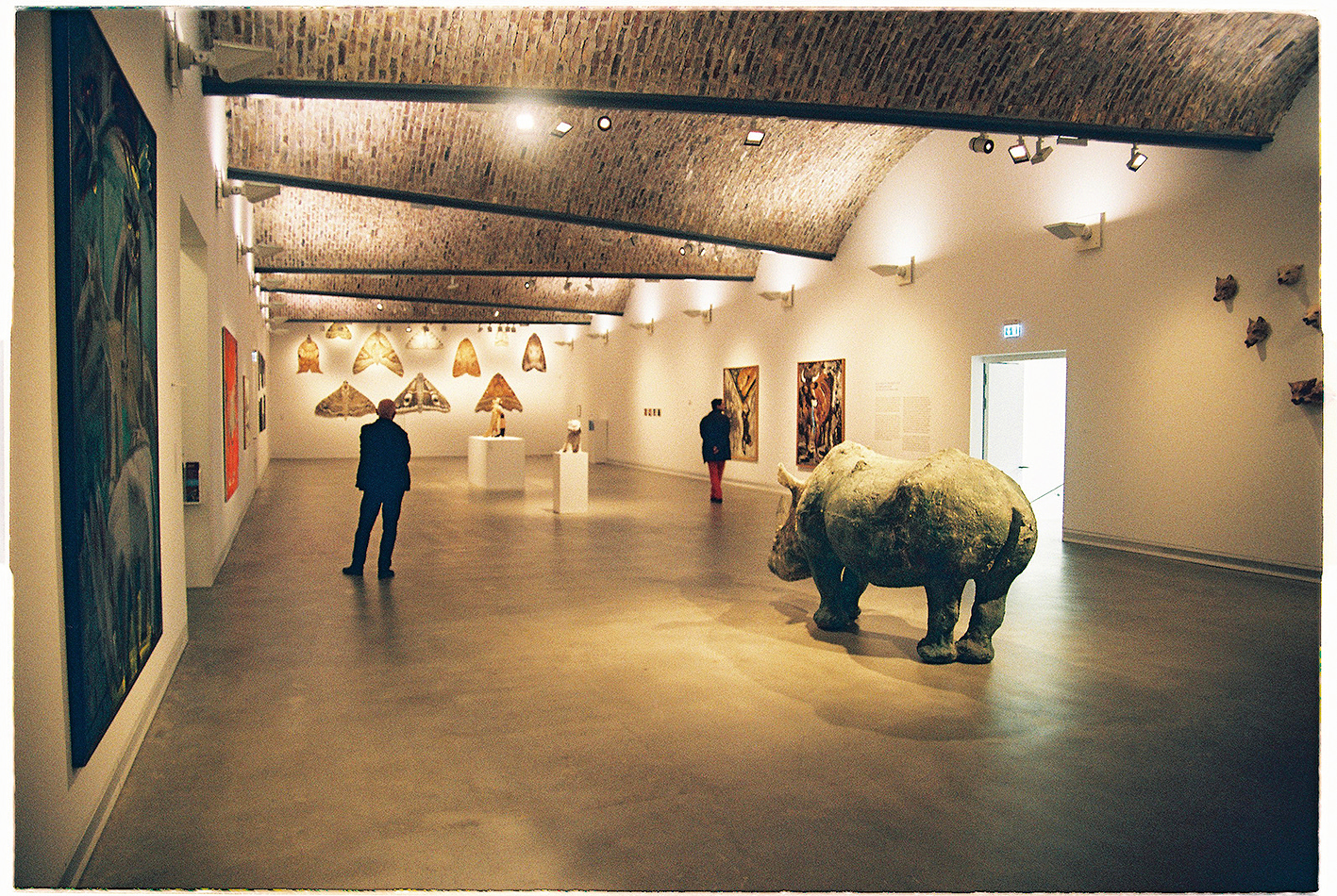 Ikonickú strechu tehlového Kunstmusea v Ravensburgu formuje moderná klenbová sála. V roku 2014 získalo Kunstmuseum Wienerberger Brick Award v kategórii verejné stavby a o rok neskôr malo na dosah ocenenie Mies van der Rohe Award.(Foto: Marek Peťovský)