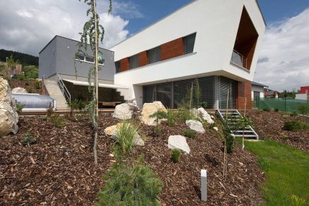 luxusni atypicky dum ve svahu beroun 08