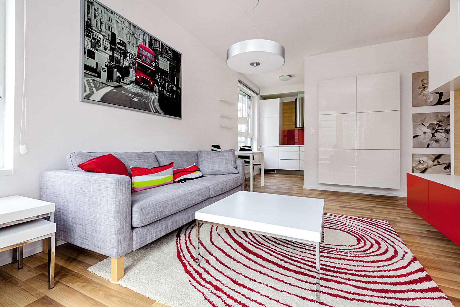 Kuchynské kúty vo väčšine bytov majú prirodzené vetranie aj osvetlenie. Ukážka je zo vzorového bytu.