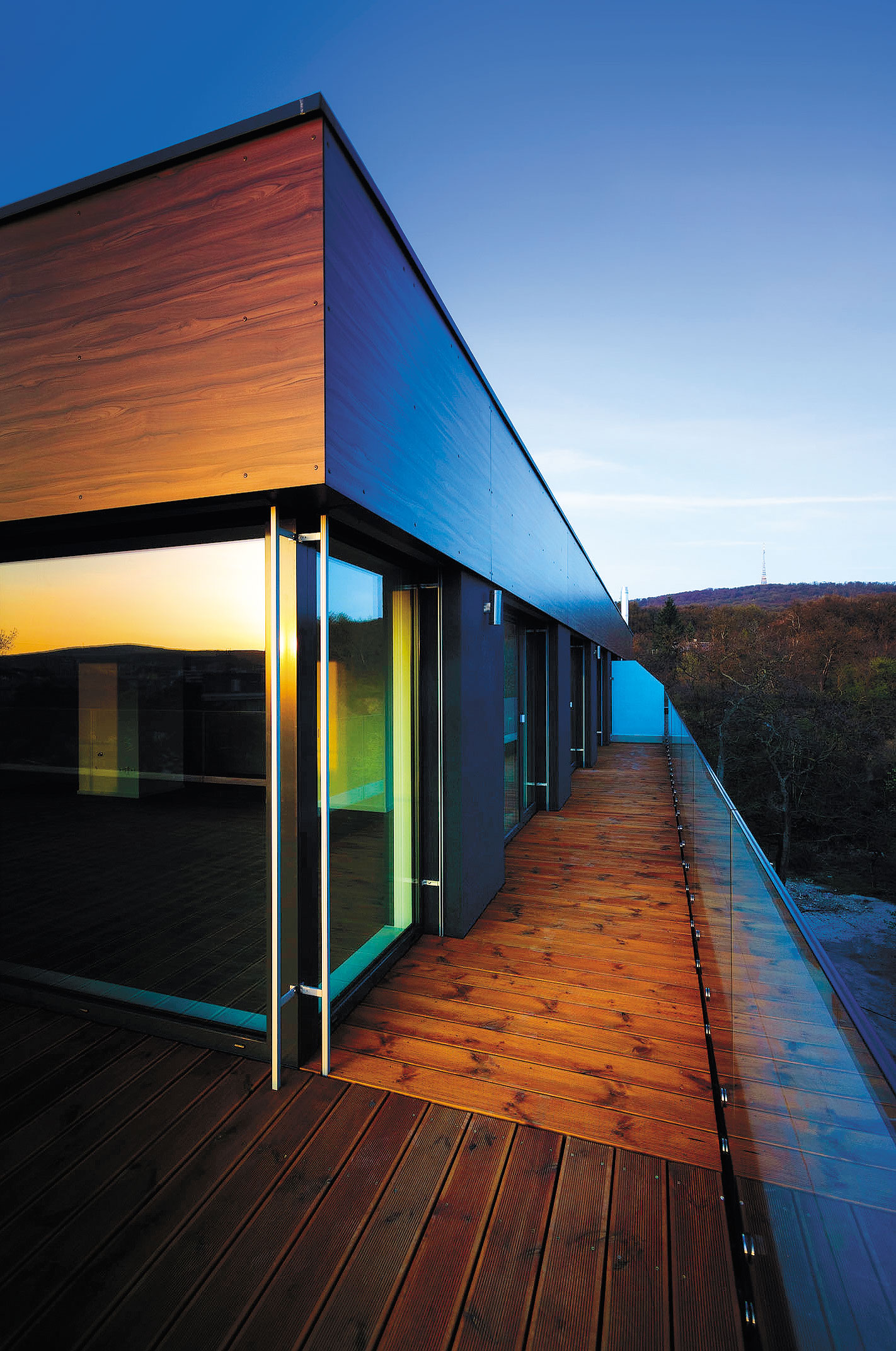 FOREST PARK BA 2014 X 5207 027  CMYK