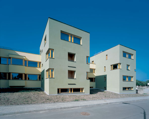 08 dum s pecovatelskou sluz big image