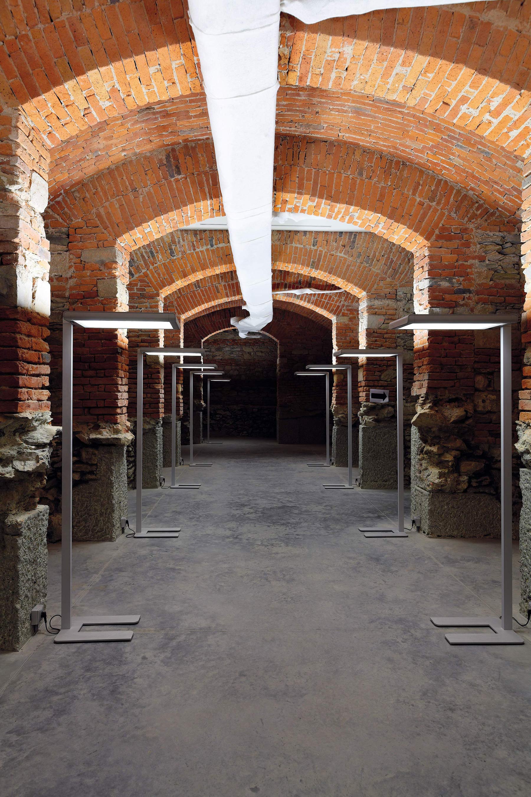 Nové zrekonštruované priestory majú charizmu „genia loci“ a v spojení s kvalitnou výstavou aj atmosféru kultúrneho zážitku.