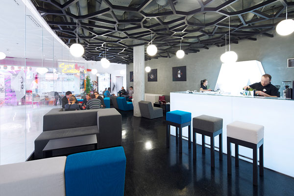 interier,kaviaren,noc cage,mirage