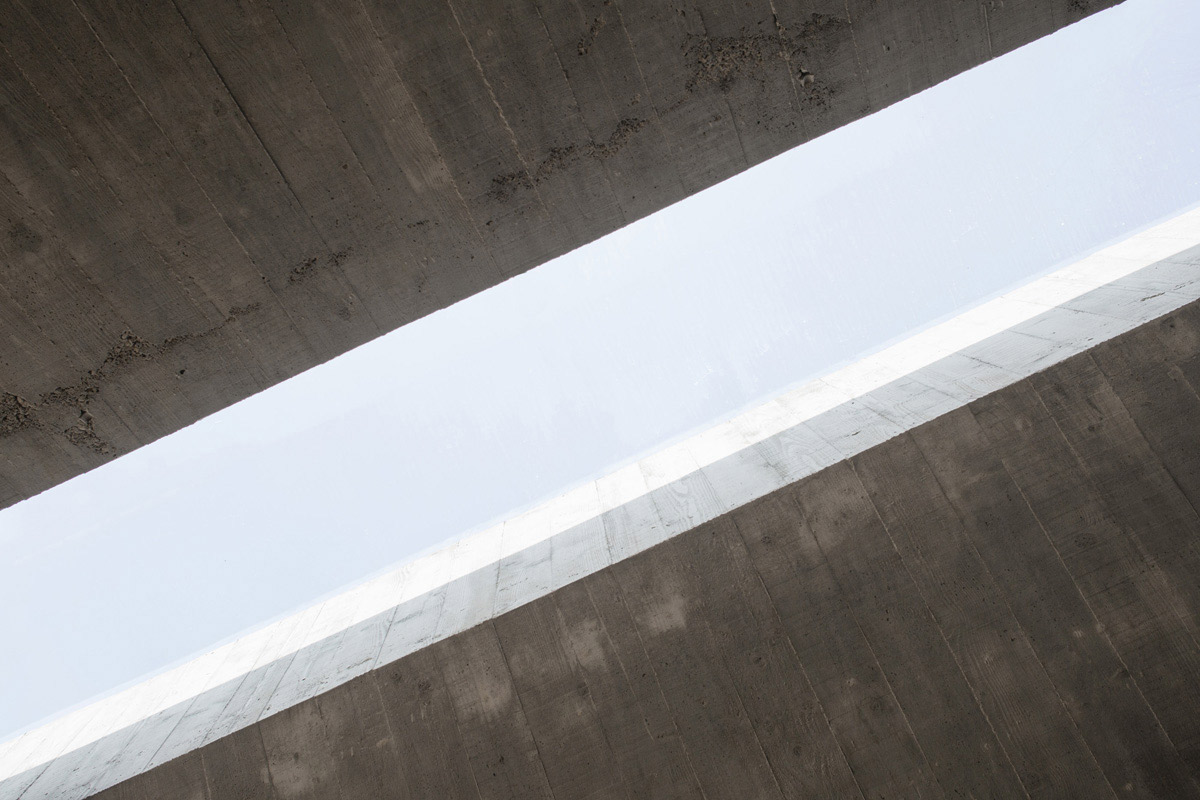 DGA059 CHIMNEY HOUSE photo Flavio Coddou 63