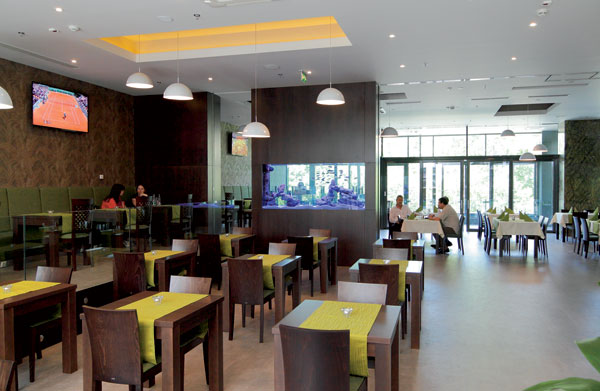 polyfunkčný,interiér