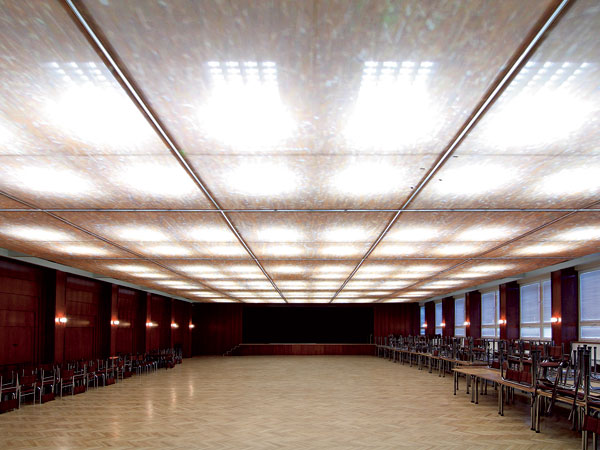 variabilny skladaci strop originalne riesenie pre velky interier 5548 big image