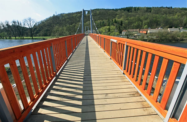 lavka cez rieku beroun v beroune 5632 big image