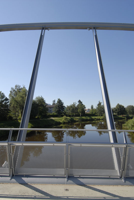 most,oceľová konštrukcia