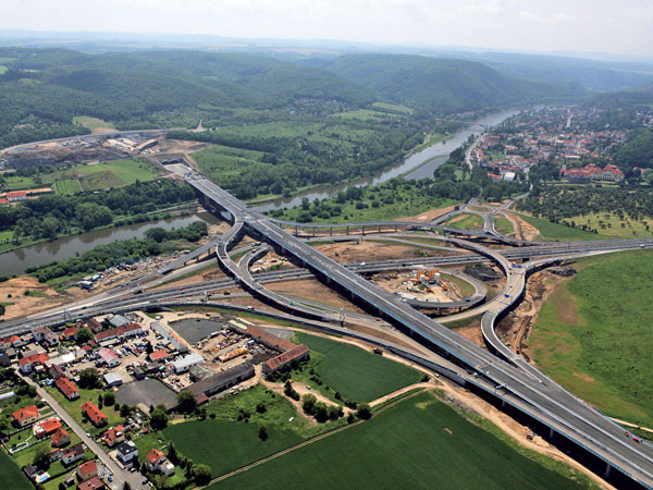 tunel cholupice na prazskom okruhu rok po sprejazdneni 5322 big image