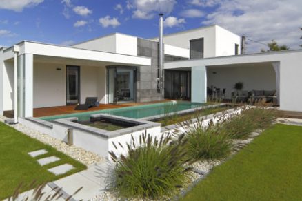 rodinnydomnovastraz big image