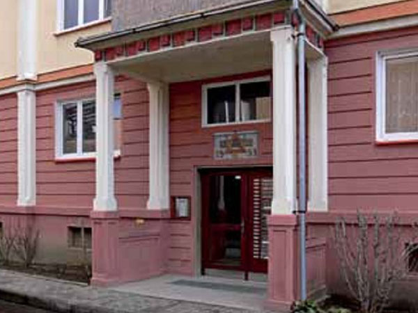 zateplovanie budov zo zaciatku minuleho storocia v zline 5562 big image