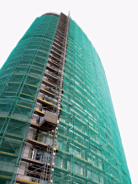 výťah,Fasádne lešenie,Tri veže