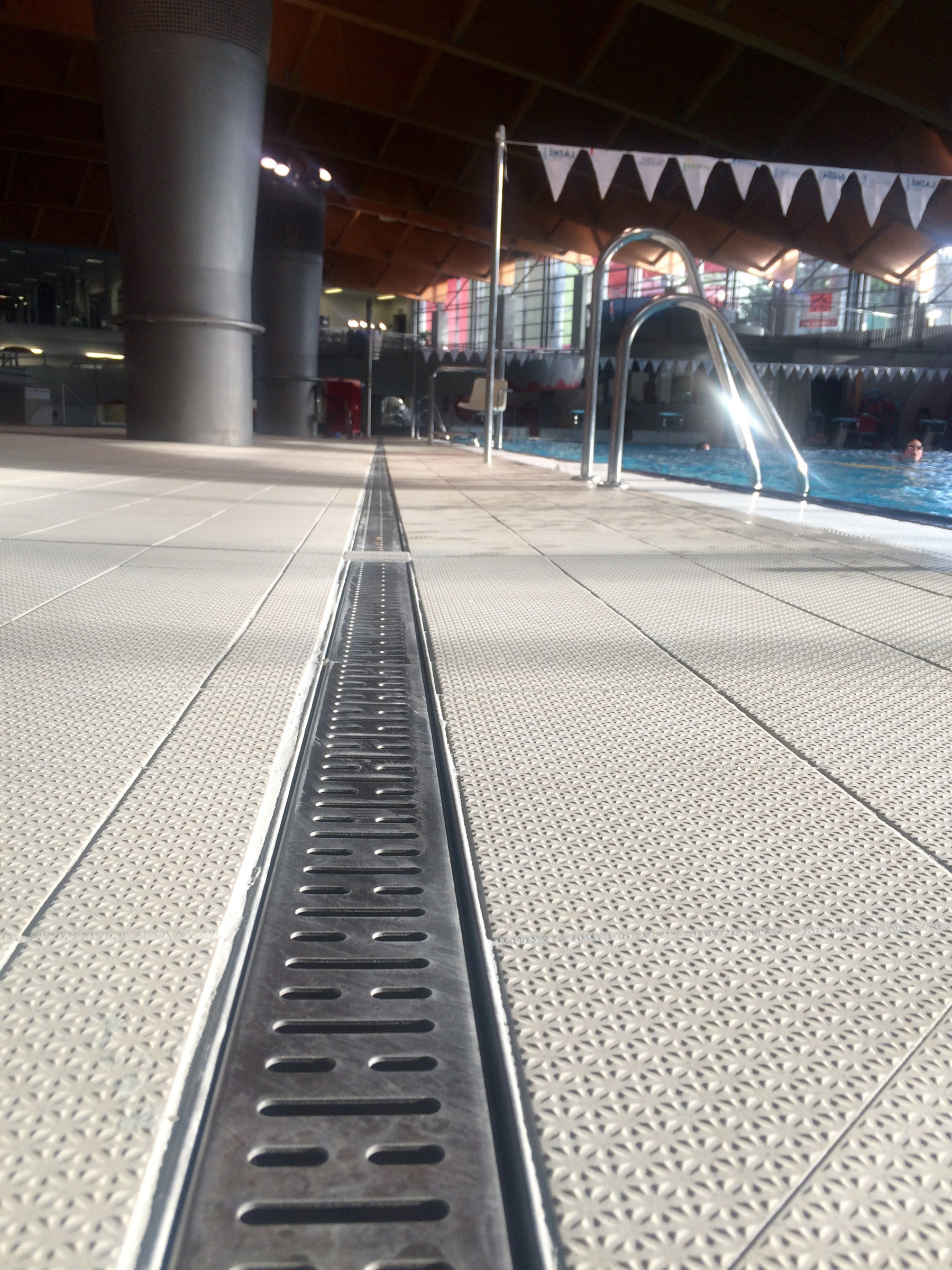 RONN nerez Brno Kohoutovice bazen 1