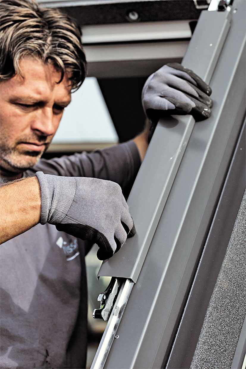 10 | Zacvaknutie oplechovania