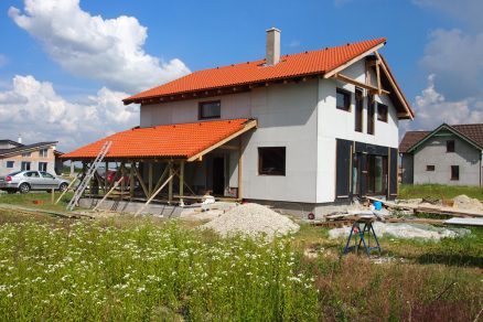 rodinny dom z krizom lepeneho dreva 7070 big image