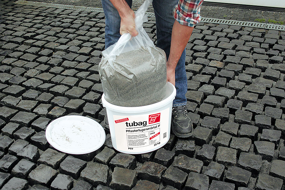 Škárovanie exteriérovej dlažby - foto - 03Skarovaniedlazby_MG_6359