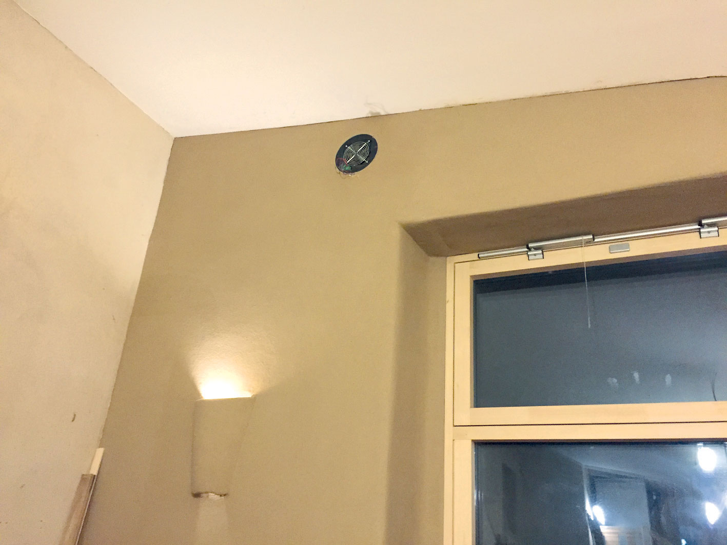 Fungujúca decentrálna jednotka Inverter (bez krytky)