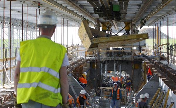 Diaľnicu z Bratislavy do Košíc má štát dokončiť do roku 2017