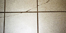 Dilatačné škáry v obklade a dlažbe