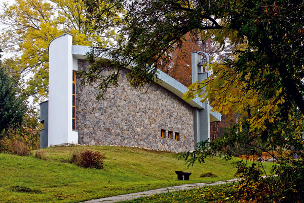 Dom smútku otvára knihu s príbehmi ľudí