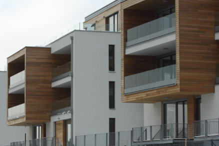 kazdy treti stavbar je momentalne na trhu navyse