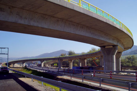 Monolitické mosty na diaľnici D3 Hričovské Podhradie – Žilina (Strážov)