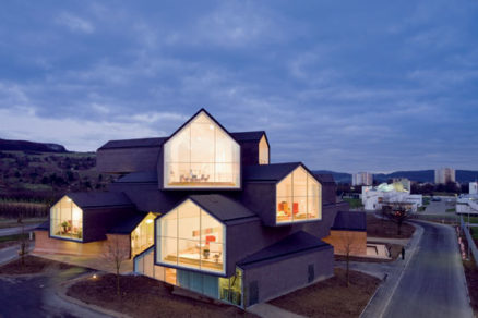 Nový VitraHaus: Variácie na archetypálny dom