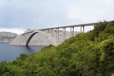 Obnova malého oblúka mosta Krk