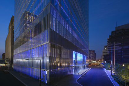 Ocenenie pre Jamesa Carpentera za prácu s denným svetlom