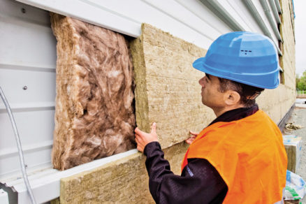 oplastenie haly systemom kazetovej steny