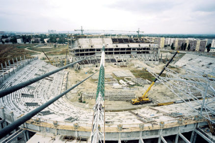 Oravčania stavajú v čečenskom meste  Groznyj futbalový štadión