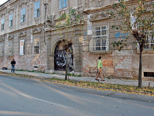 palac stephaneum snovou tvarou
