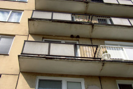 Poruchy a obnova nosných železobetónových  častí balkónov