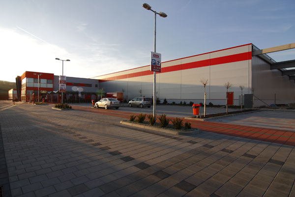 Prehľad skladových priestorov a logistických parkov na Slovensku