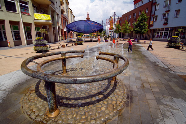 Púchov: S identitou spájajúceho mesta