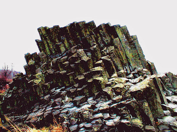 Tavený čadič – prírodný materiál