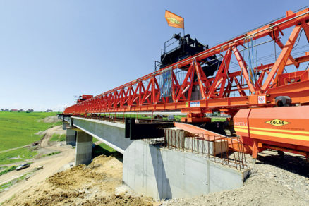 technologia vystavby mostov z nosnikov vyrabanych na stavbe