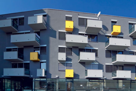 Trh s bytmi ožíva, ale nie všade