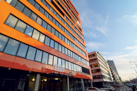 trh skancelariami bez vykyvov ale so zelenou perspektivou