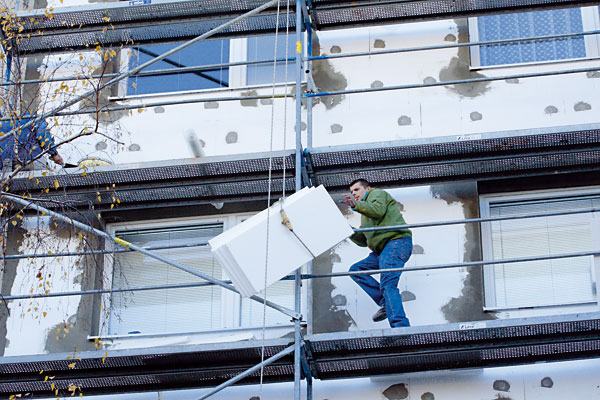 V obnove bytového fondu sa črtajú väčšie úspory energií ako pri výstavbe