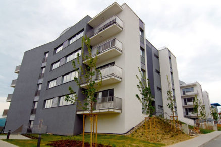 V prvom kvartáli dokončili 3 098 a začali stavať 4 063 bytov