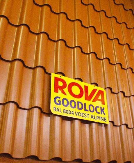 Zlatá plaketa pre plechovú strešnú krytinu Goodlock